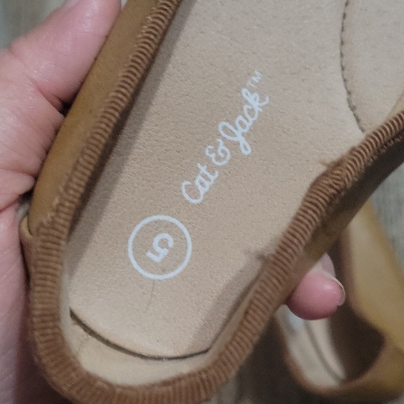 Cat & Jack Tan Ballet Slippers - Picture 6 of 6